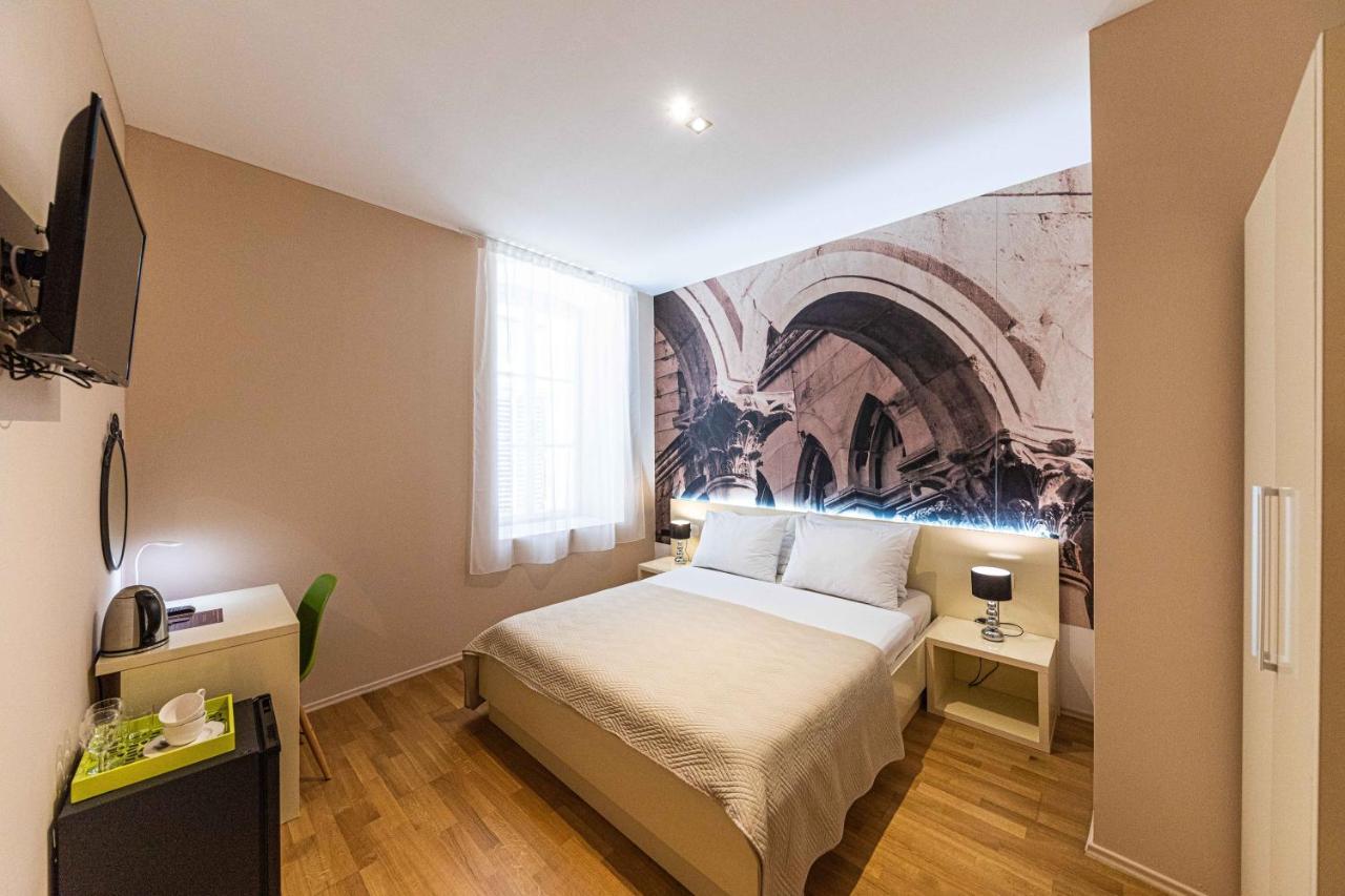 Pjaca City Rooms Split Exterior photo