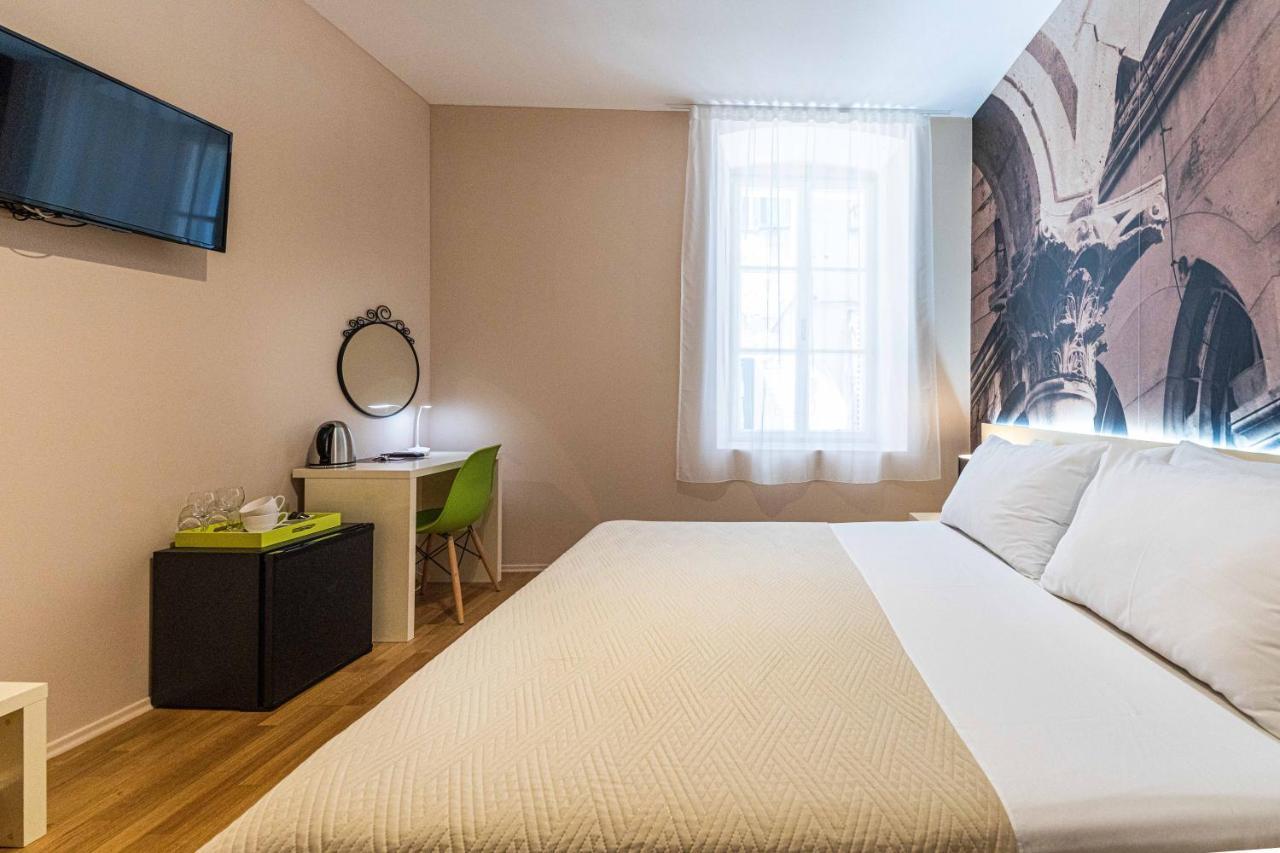 Pjaca City Rooms Split Exterior photo